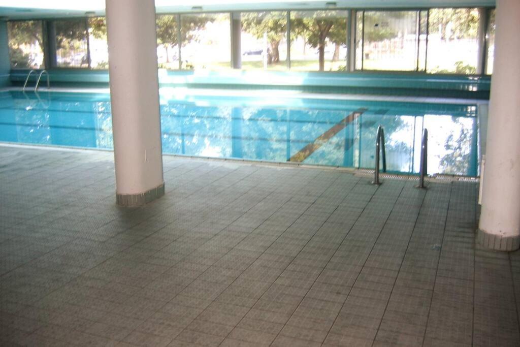 Apartment North /large W/ Pool,spa&gym